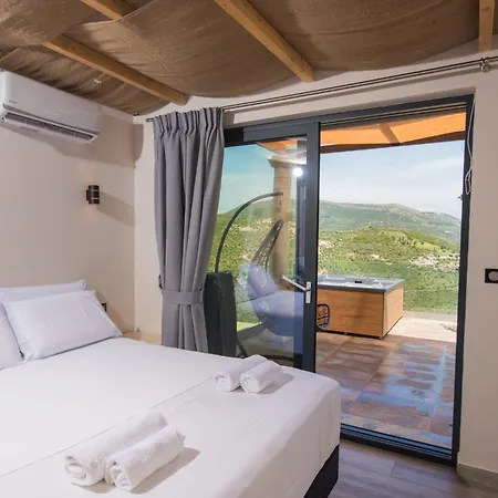 Lefkas Eagle Villa *