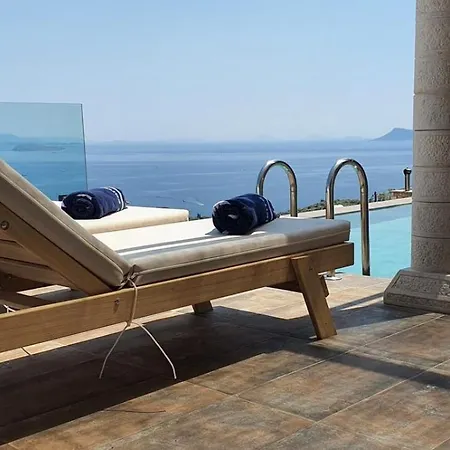 Willa Lefkas Eagle Sivota