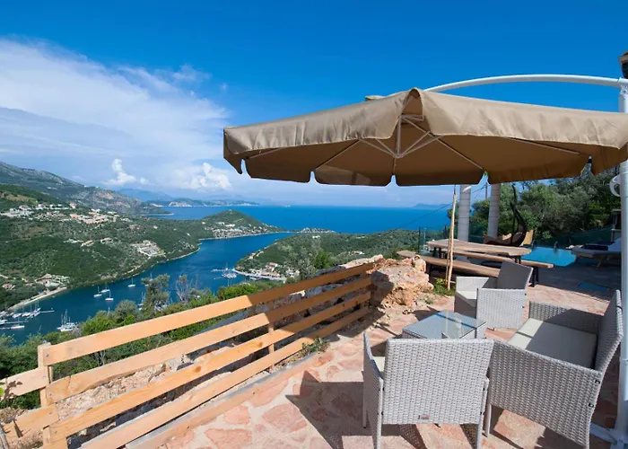 Lefkas Eagle * Syvota