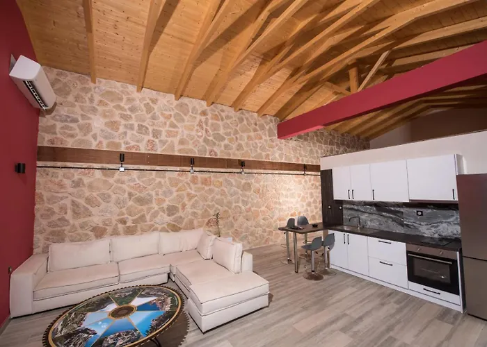 Lefkas Eagle * Syvota